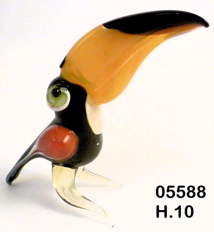 05588 *(N)* TUCANO